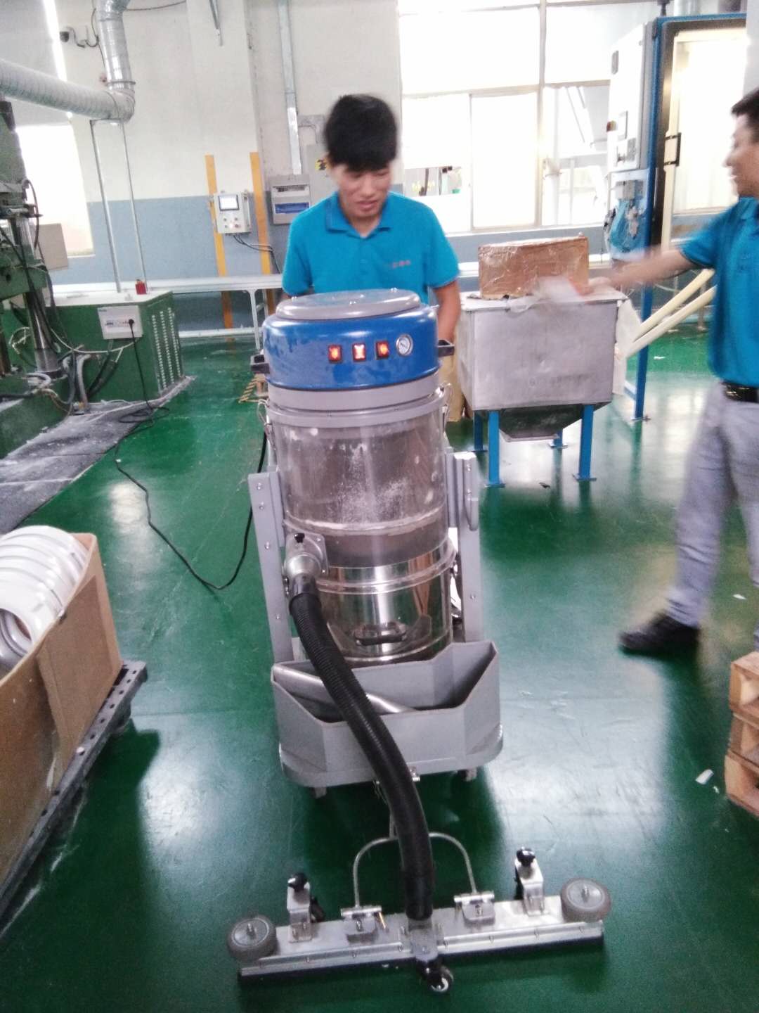 工业吸尘器使用